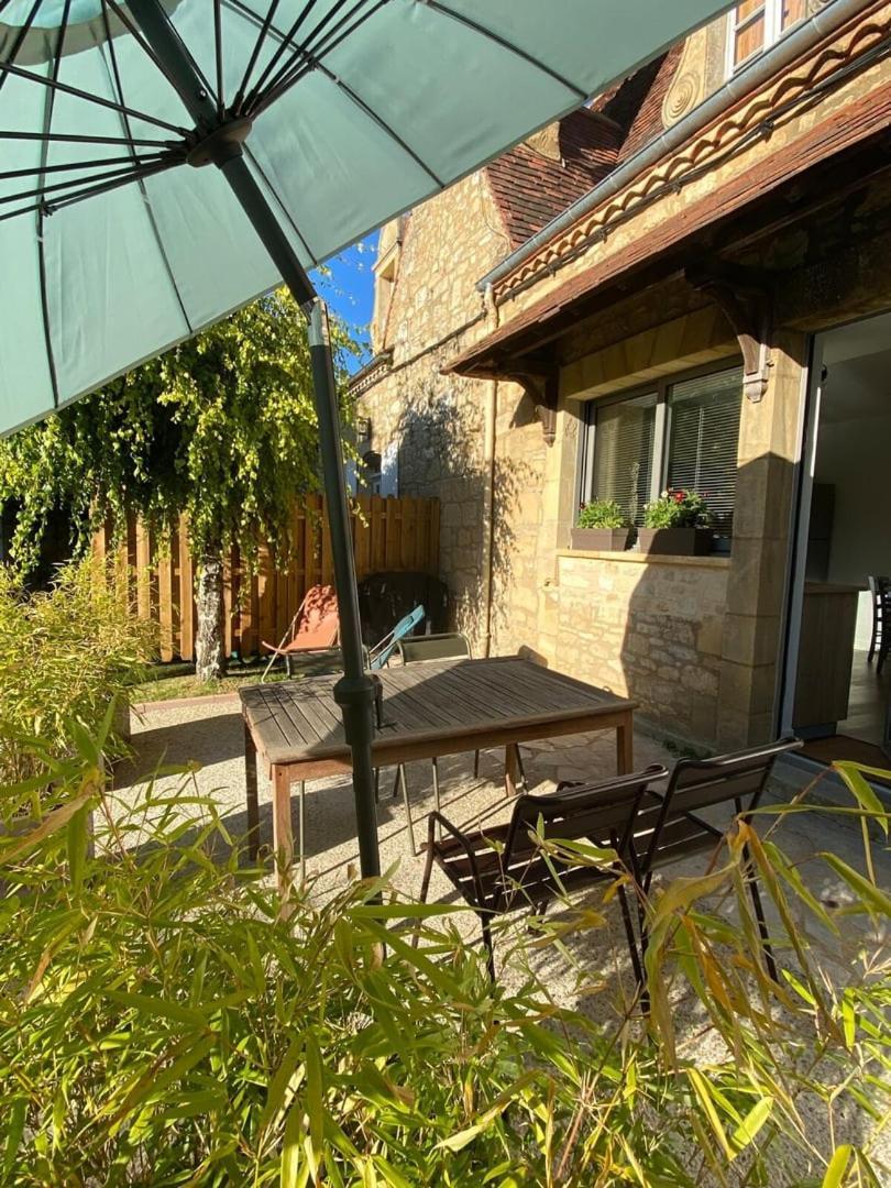 Maison Denise - Au Coeur Du Perigord Noir Villa กัสเตลโนด์ ลา ชาแปล ภายนอก รูปภาพ